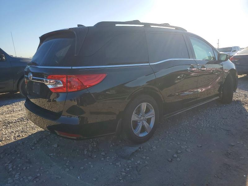 Photo 3 from auction – 2018 HONDA ODYSSEY EX with VIN 5FNRL6H77JB087322