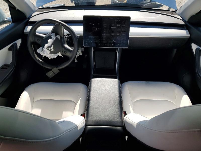 Photo 8 from auction – 2020 TESLA MODEL Y with VIN 5YJYGDEE2LF018970