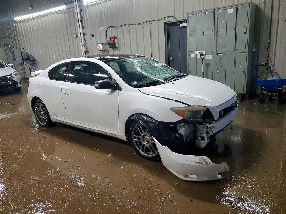 Photo 4 from auction – 2007 TOYOTA SCION TC with VIN JTKDE177370194117