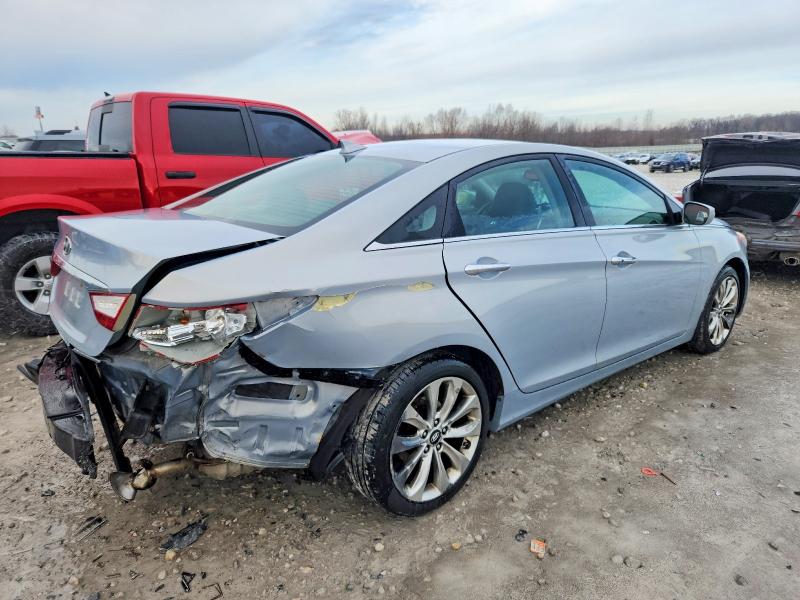 Foto 3 de la subasta – 2012 HYUNDAI SONATA SE con VIN 5NPEC4ACXCH430347