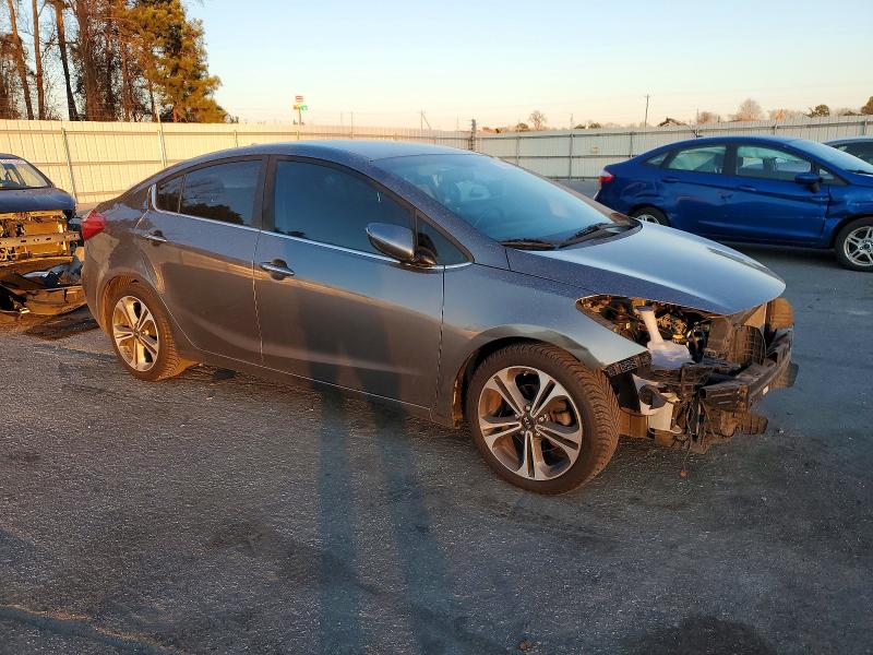 Photo 4 from auction – 2016 KIA FORTE EX with VIN KNAFX4A88G5549554