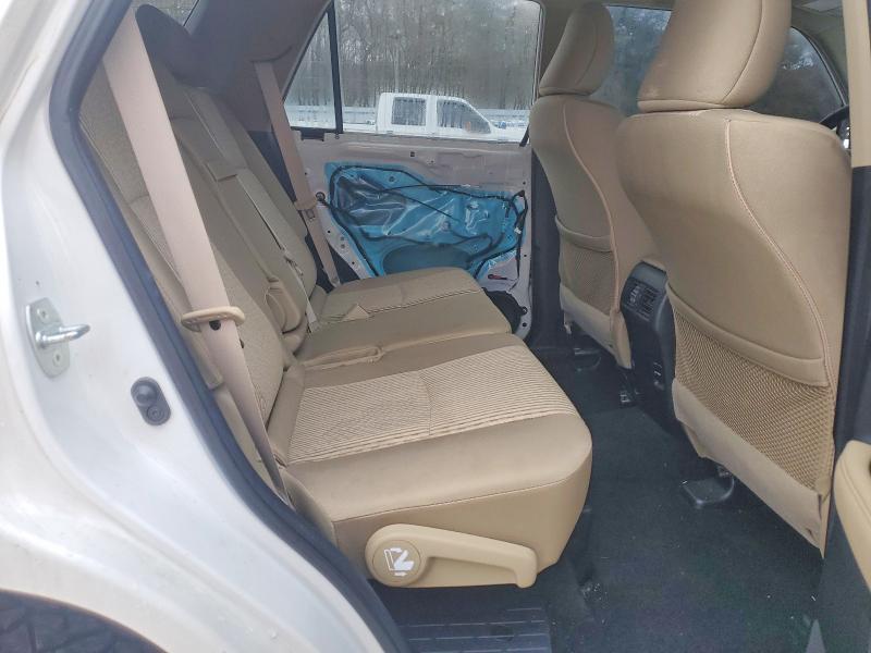 Photo 10 from auction – 2018 TOYOTA 4RUNNER SR with VIN JTEZU5JR6J5185094