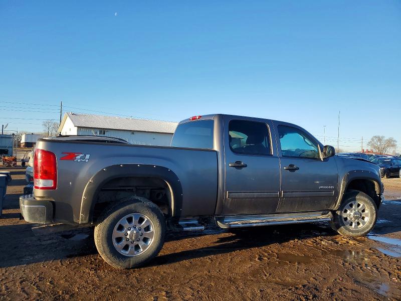 Photo 3 from auction – 2013 GMC SIERRA K25 with VIN 1GT120EG7DF208674