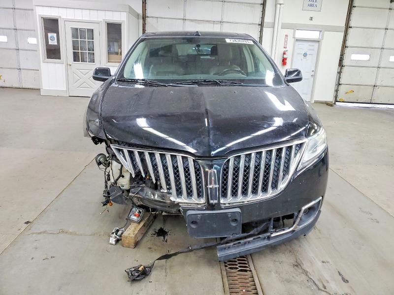 Photo 5 from auction – 2011 LINCOLN MKX with VIN 2LMDJ8JK1BBJ34580