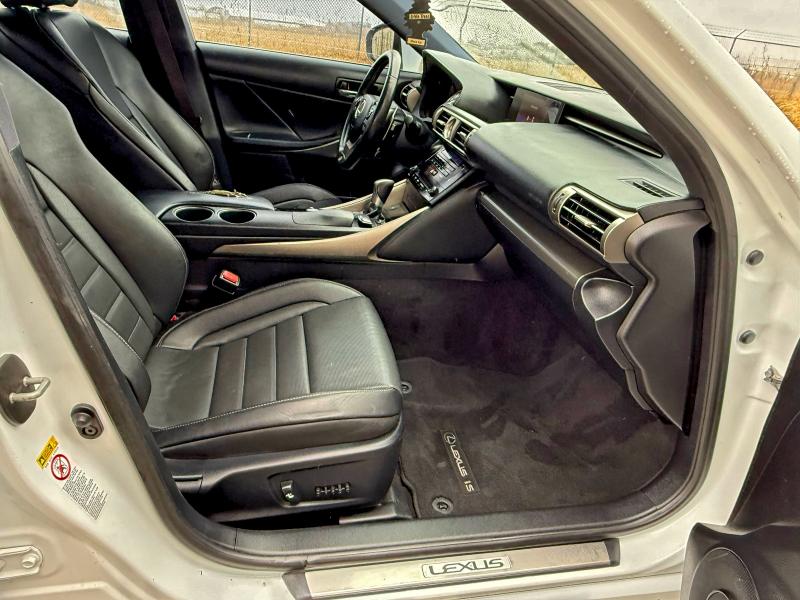 Photo 5 from auction – 2014 LEXUS IS with VIN JTHBE1D27E5011680