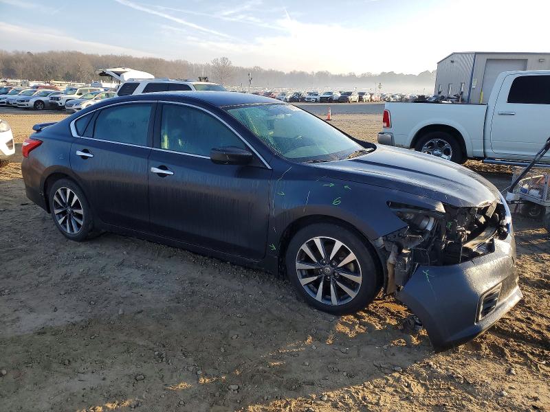 Photo 4 from auction – 2017 NISSAN ALTIMA 2.5 with VIN 1N4AL3AP5HC152798
