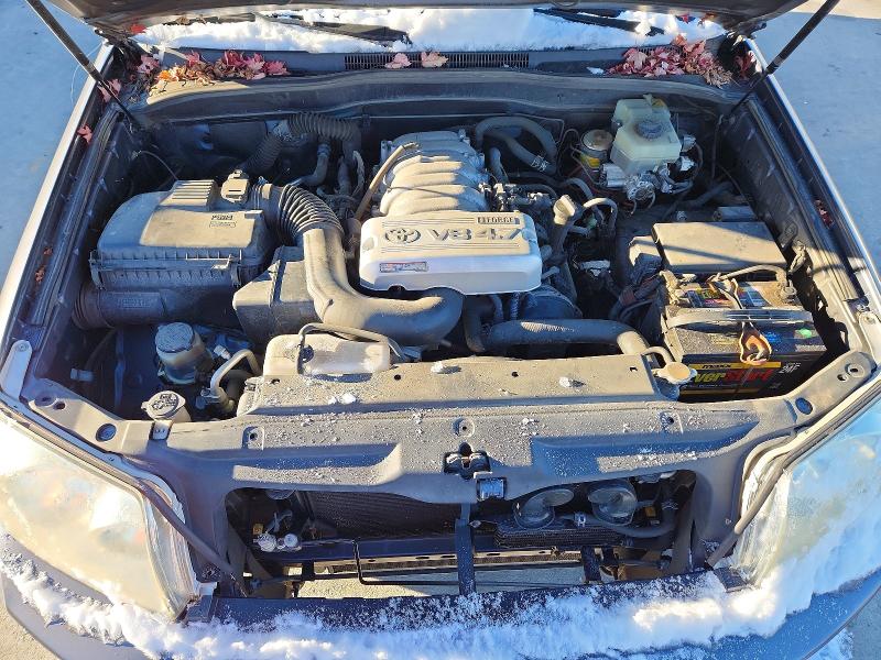 Photo 12 from auction – 2004 TOYOTA 4RUNNER SR with VIN JTEBT14R240043920
