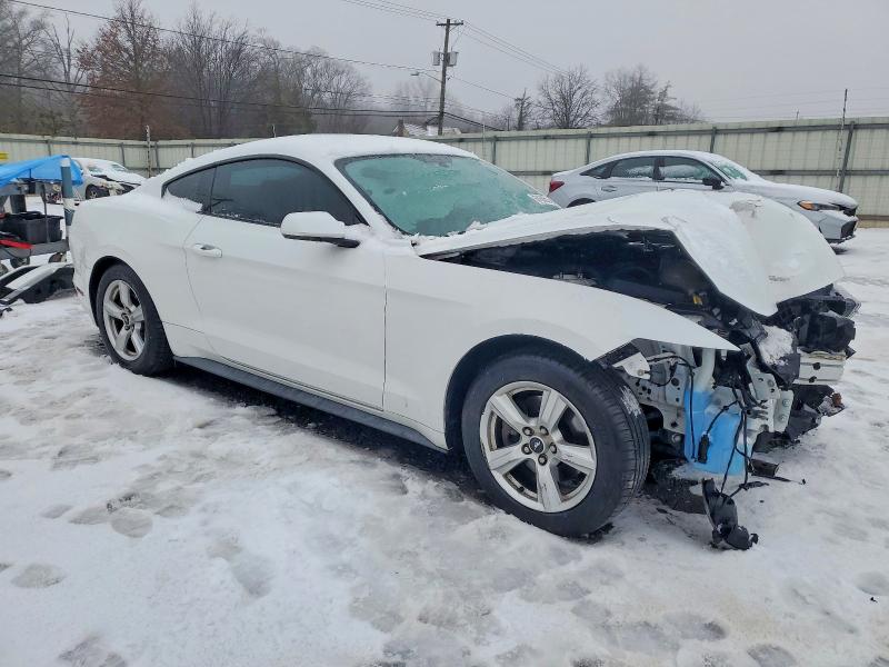 Photo 4 from auction – 2017 FORD MUSTANG with VIN 1FA6P8AM3H5264257