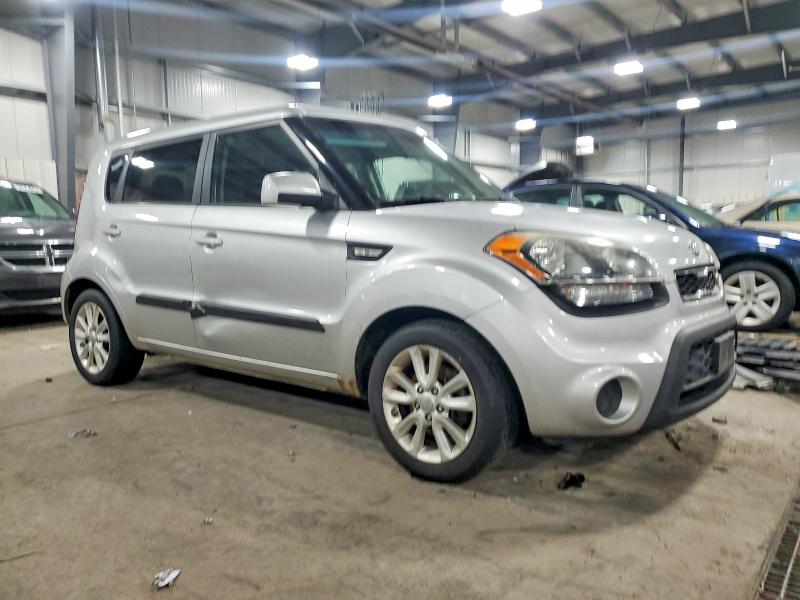 Photo 4 from auction – 2013 KIA SOUL with VIN KNDJT2A52D7577529