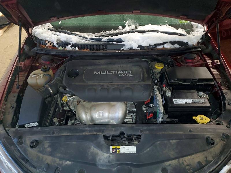 Photo 11 from auction – 2015 CHRYSLER 200 LIMITE with VIN 1C3CCCAB6FN720179