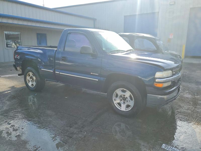 Photo 4 from auction – 2000 CHEVROLET SILVERADO with VIN 1GCEK14W1YZ210022