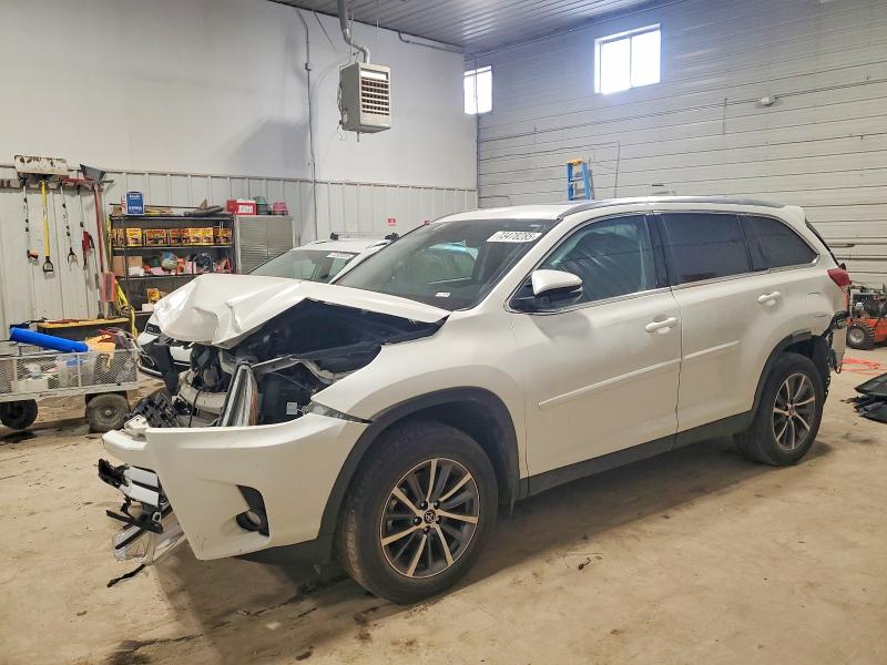 Photo 1 from auction – 2019 TOYOTA HIGHLANDER with VIN 5TDJZRFH9KS568520