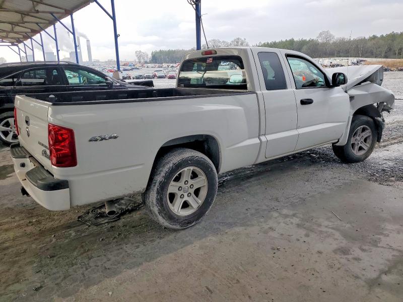 Photo 3 from auction – 2010 DODGE DAKOTA SXT with VIN 1D7CW3BP3AS212961