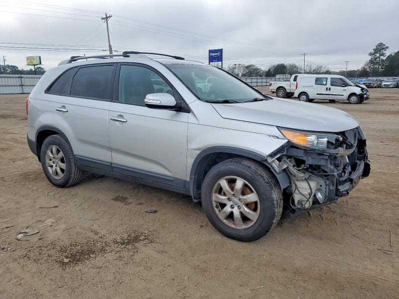 Photo 4 from auction – 2012 KIA SORENTO BA with VIN 5XYKT3A64CG289371