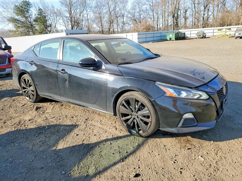 Photo 4 from auction – 2019 NISSAN ALTIMA SR with VIN 1N4BL4CV9KC199605