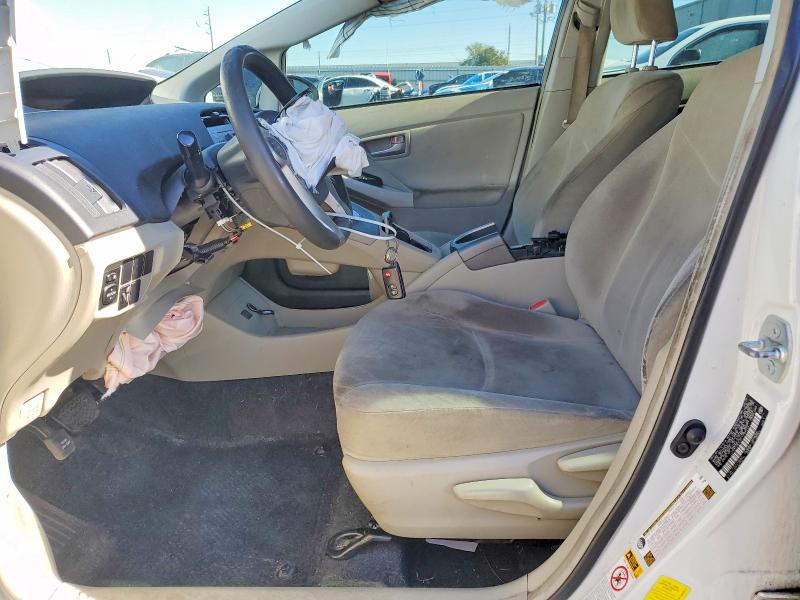 Photo 7 from auction – 2015 TOYOTA PRIUS with VIN JTDKN3DU3F1994574