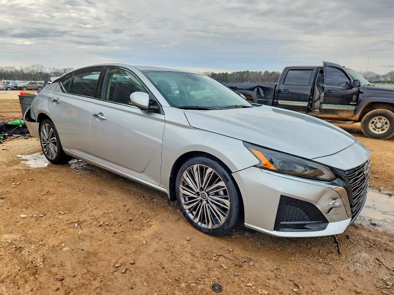 Photo 4 from auction – 2024 NISSAN ALTIMA with VIN 1N4BL4EV9RN399458