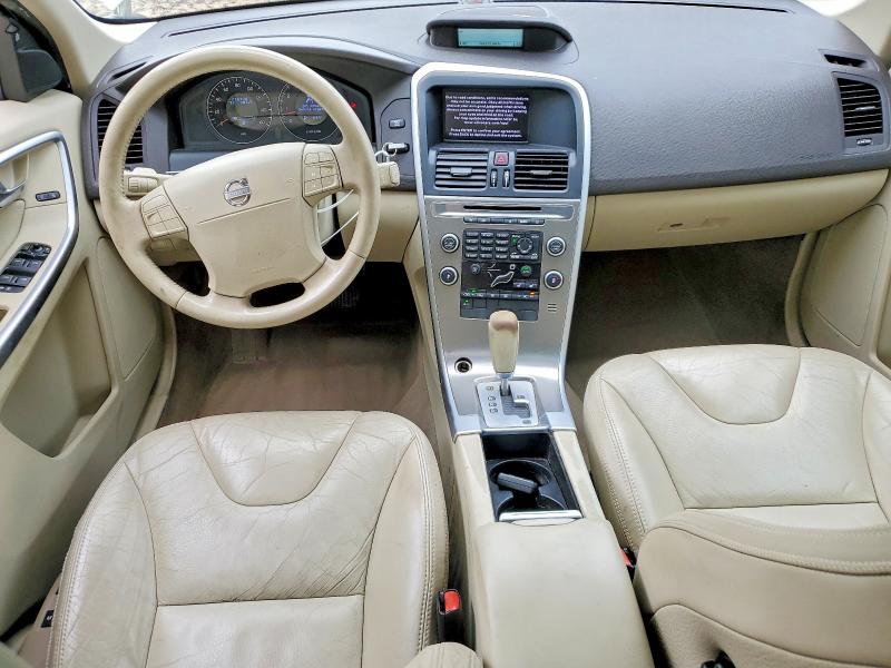 Photo 8 from auction – 2010 VOLVO XC60 3.2 with VIN YV4982DL8A2111611
