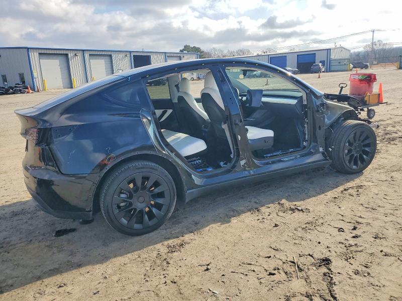 Photo 3 from auction – 2021 TESLA MODEL Y with VIN 5YJYGDEE4MF249676