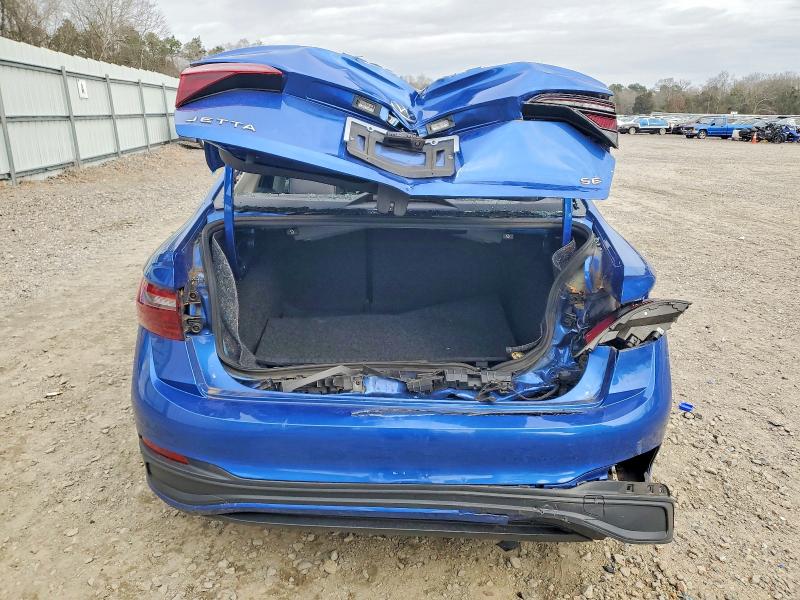 Photo 6 from auction – 2022 VOLKSWAGEN JETTA with VIN 3VW7M7BU2NM013703