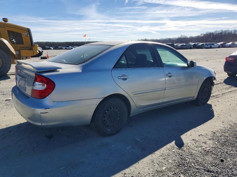 Photo 3 from auction – 2004 TOYOTA CAMRY LE with VIN 4T1BE32K84U351484