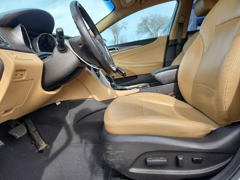 Photo 7 from auction – 2013 HYUNDAI SONATA with VIN KMHEC4A44DA080551