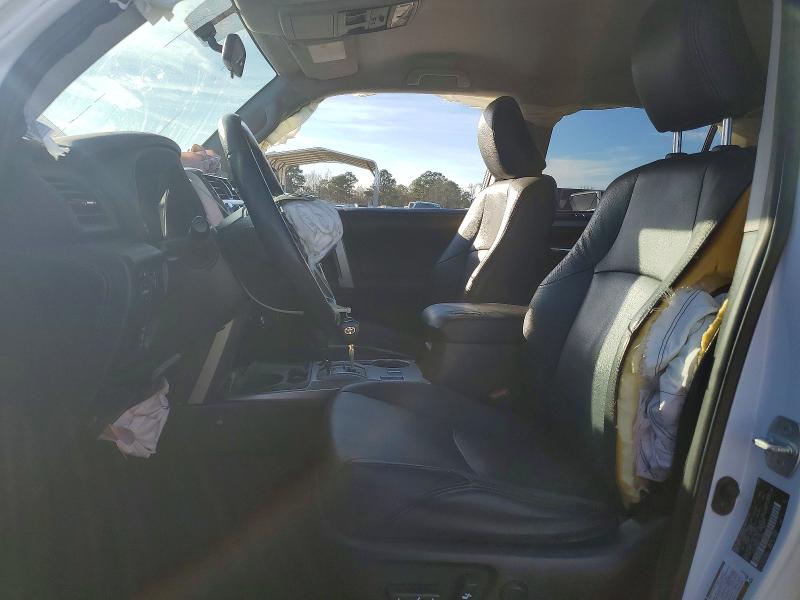 Photo 7 from auction – 2016 TOYOTA 4RUNNER SR with VIN JTEZU5JR9G5119194