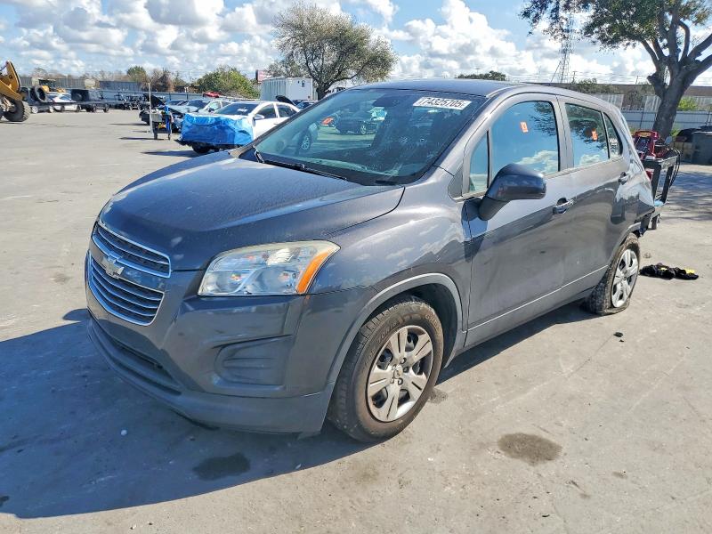CHEVROLET TRAX 2016 with VIN 3GNCJKSB8GL266388 - Photo from auction