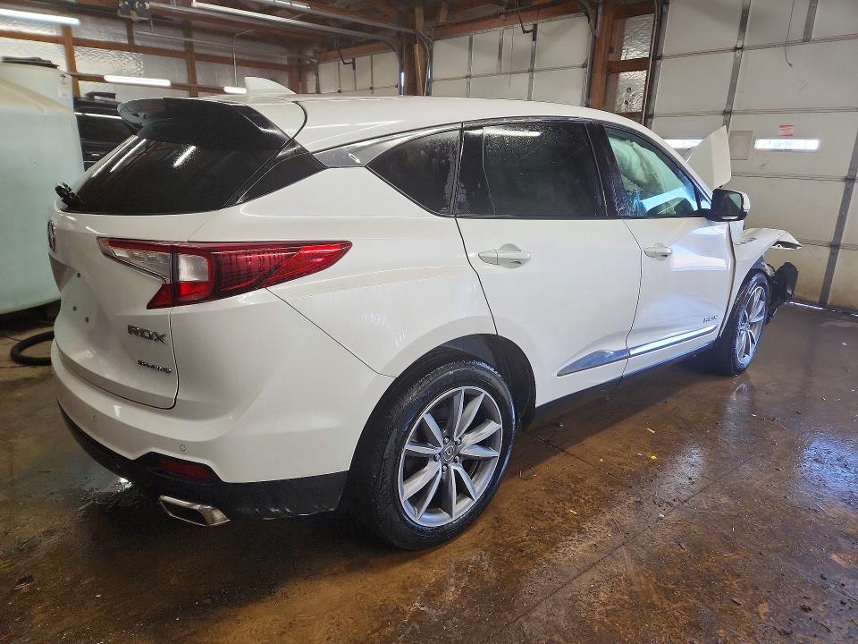Photo 3 from auction – 2023 ACURA RDX with VIN 5J8TC2H53PL017434