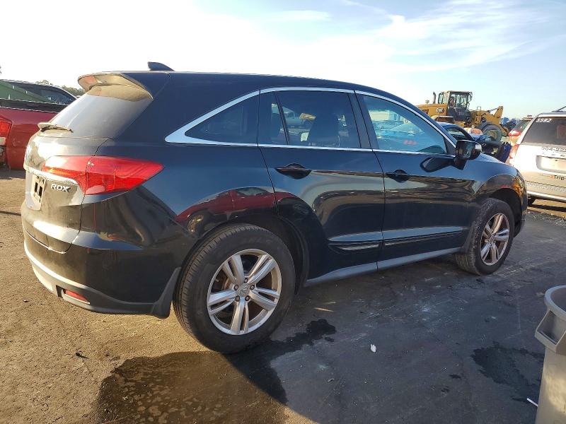 Photo 3 from auction – 2015 ACURA RDX TECHNO with VIN 5J8TB3H52FL017089