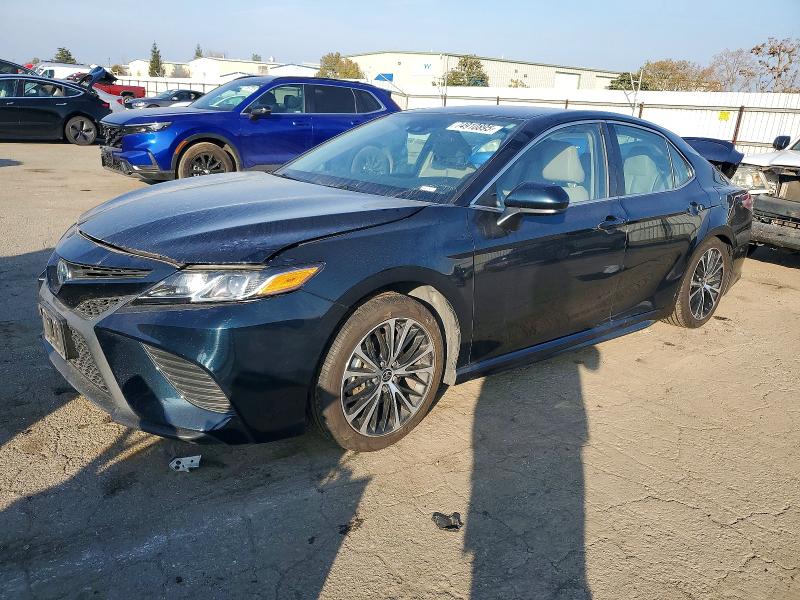TOYOTA CAMRY SE 2020 with VIN 4T1G31AK2LU015829 - Photo from auction