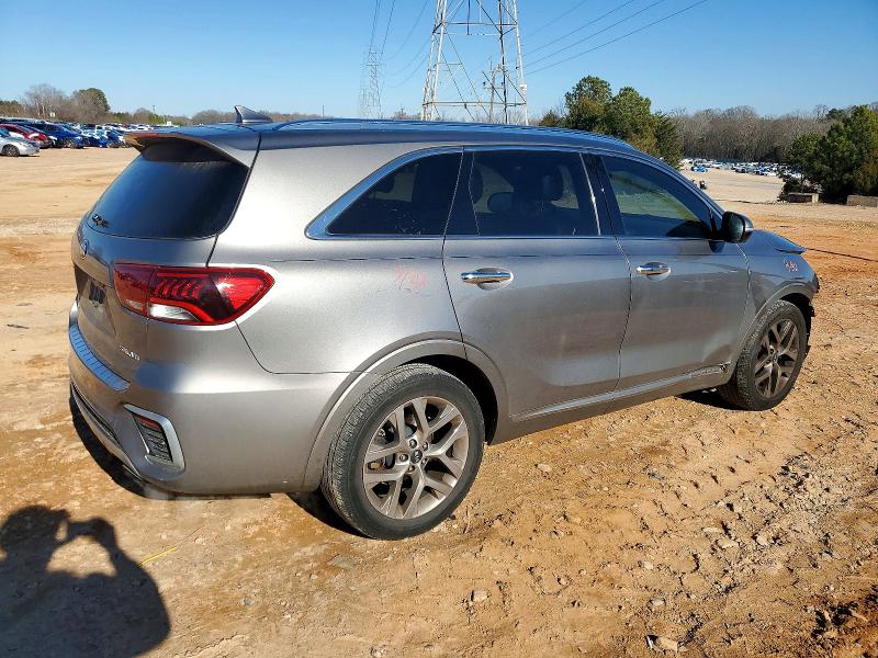 Photo 3 from auction – 2019 KIA SORENTO with VIN 5XYPK4A52KG546614