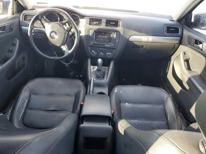 Photo 8 from auction – 2017 VOLKSWAGEN JETTA SE with VIN 3VWDB7AJ3HM328417