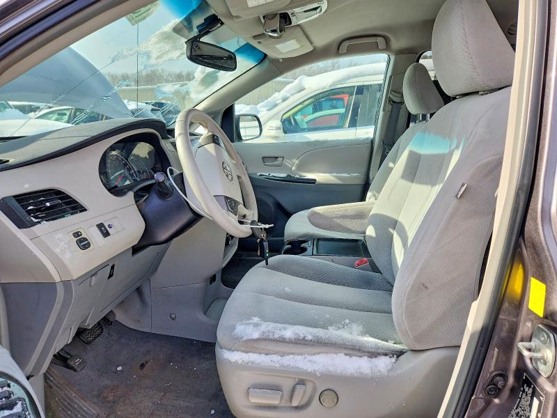 Photo 7 from auction – 2011 TOYOTA SIENNA LE with VIN 5TDKK3DC1BS009587