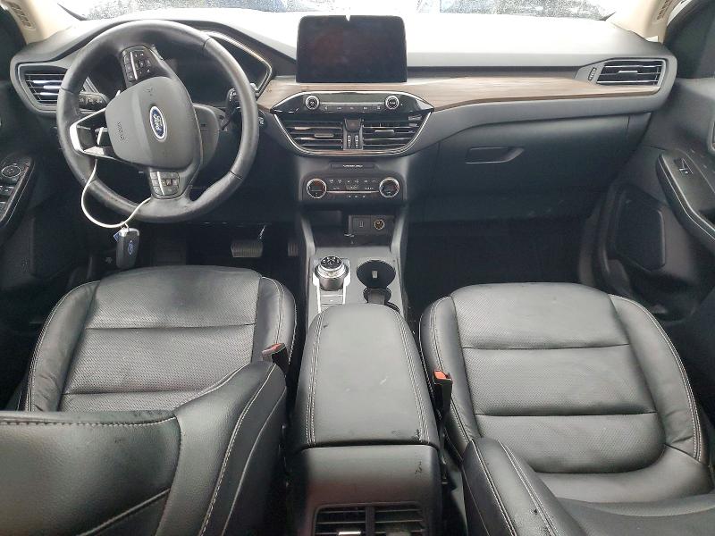 Photo 8 from auction – 2020 FORD ESCAPE TIT with VIN 1FMCU9DZ3LUC18165