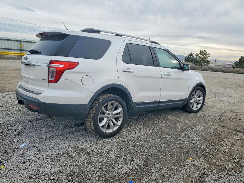 Photo 3 from auction – 2014 FORD EXPLORER L with VIN 1FM5K8F8XEGB43446