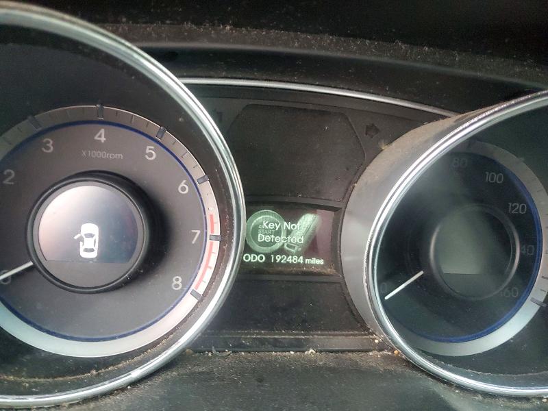 Photo 9 from auction – 2011 HYUNDAI SONATA SE with VIN 5NPEC4AC5BH030825