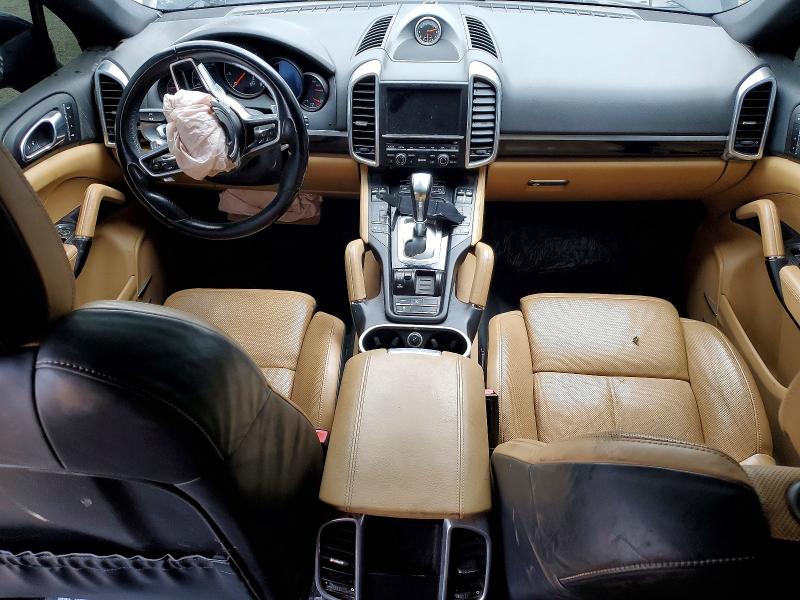 Photo 8 from auction – 2016 PORSCHE CAYENNE with VIN WP1AA2A29GLA00440