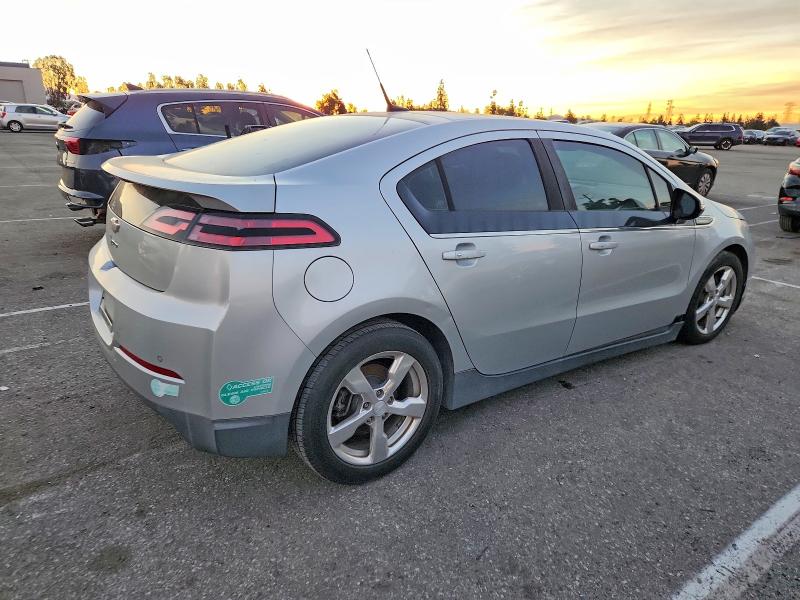 Photo 3 from auction – 2013 CHEVROLET VOLT with VIN 1G1RH6E40DU137932