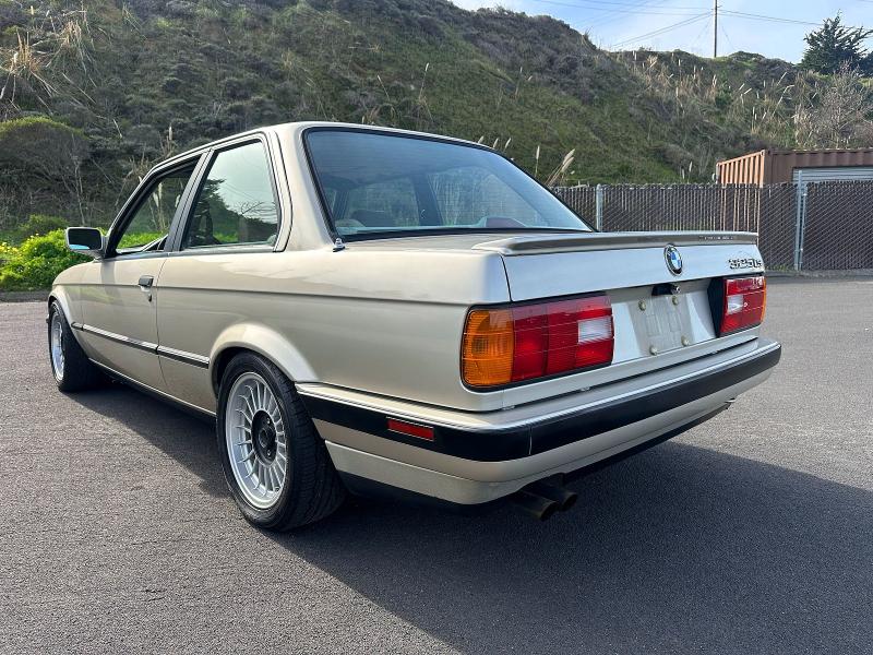 Photo 3 from auction – 1990 BMW 325 I with VIN WBAAA1317LAE58144