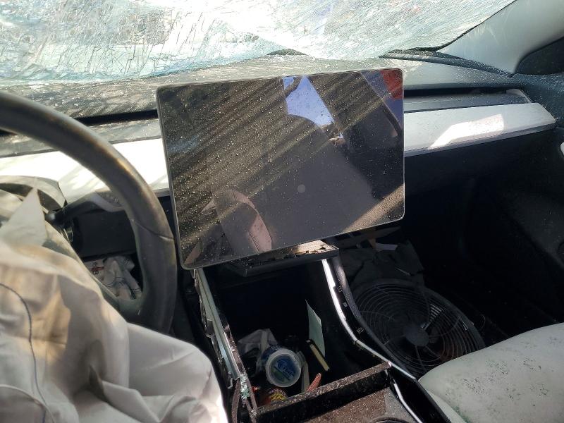 Photo 9 from auction – 2019 TESLA MODEL 3 with VIN 5YJ3E1EB2KF390988