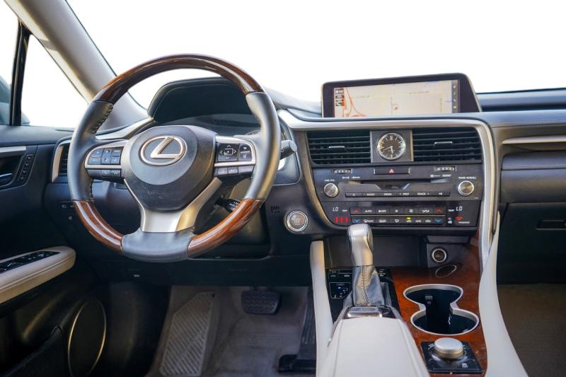 Photo 8 from auction – 2017 LEXUS RX with VIN 2T2ZZMCA2HC066961