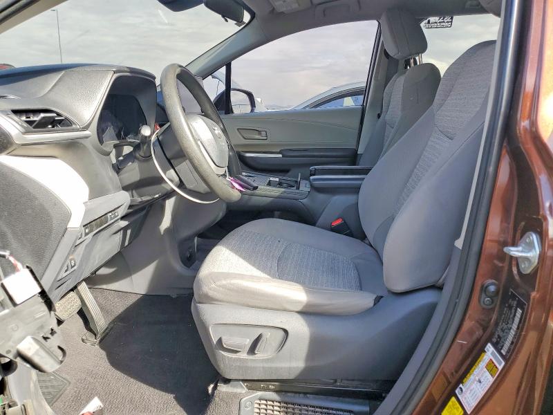Photo 7 from auction – 2021 TOYOTA SIENNA LE with VIN 5TDKRKEC7MS055237