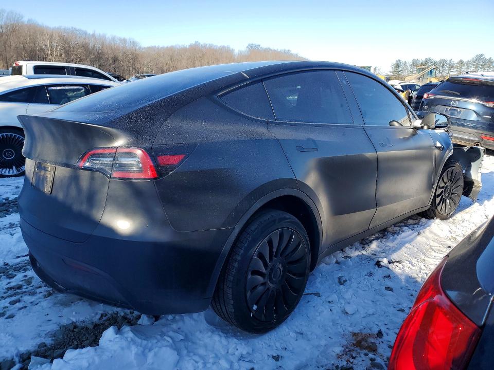 Photo 3 from auction – 2023 TESLA MODEL Y with VIN 7SAYGDEE0PF663531