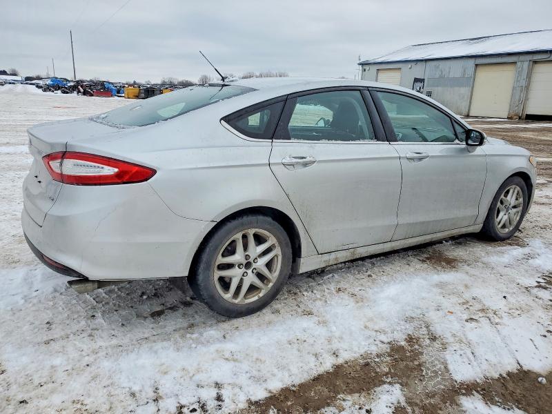 Photo 3 from auction – 2016 FORD FUSION SE with VIN 3FA6P0H74GR317321