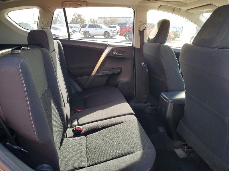 Photo 11 from auction – 2015 TOYOTA RAV4 XLE with VIN JTMRFREV8FD117325