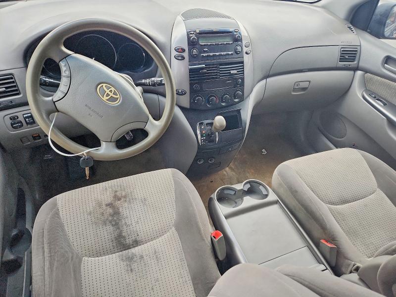 Photo 8 from auction – 2009 TOYOTA SIENNA with VIN 5TDZK23C99S258255