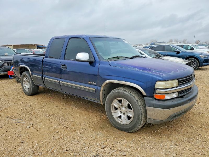Photo 4 from auction – 2001 CHEVROLET SILVERADO with VIN 2GCEC19V011111820