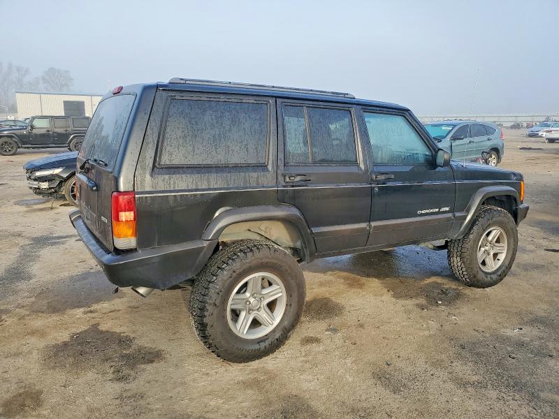 Photo 3 from auction – 2000 JEEP CHEROKEE C with VIN 1J4FF58S9YL273101
