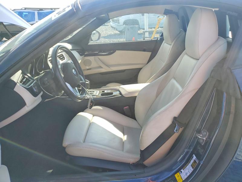 Photo 7 from auction – 2011 BMW Z4 SDRIVE3 with VIN WBALM5C52BE378443